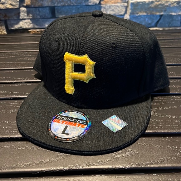 CITY HUNTER Other - NWT PITTSBURGH PIRATES FLAT HAT BLACK WITH YELLOW P IN FRONT AND BACK